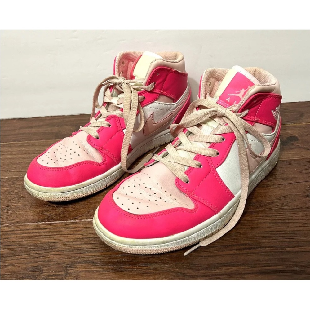 Nike Air Jordan‎ 1 Mid Fierce Pink size 7 Barbie Sneakers shoes - Picture 2 of 15